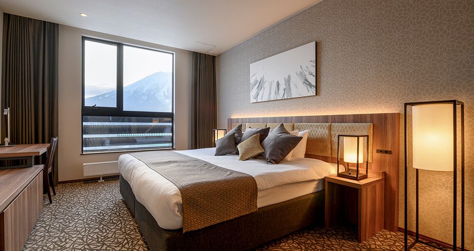Beautifully designed rooms with great mountain views. - image_5